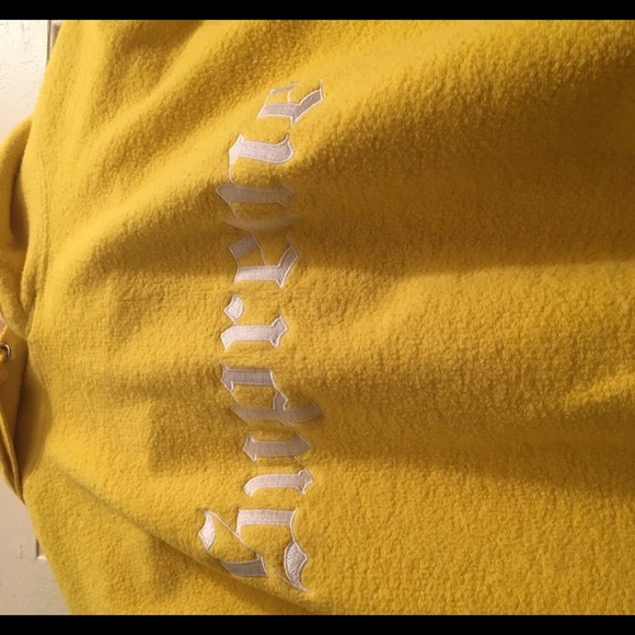 Supreme - Picture 2 of 4